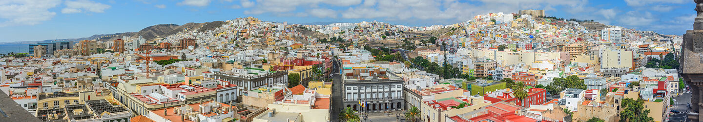 Panoramaansicht von Las Palmas © iStock.com / Jedamus_Lichtbilder