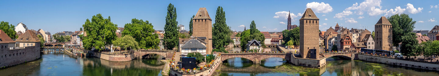 Pont Couvert in Straßburg © iStock.com / jewhyte