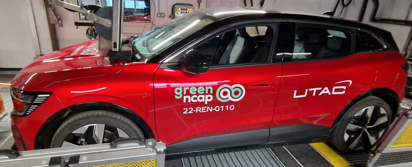 renault-megane-e-tech-2022-0110_1_Green NCAP.jpg